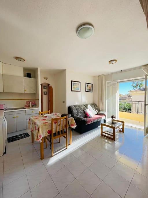 Apartamento En Torrevieja Exterior foto