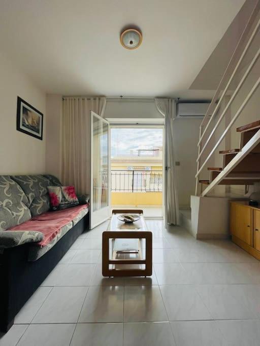 Apartamento En Torrevieja Exterior foto