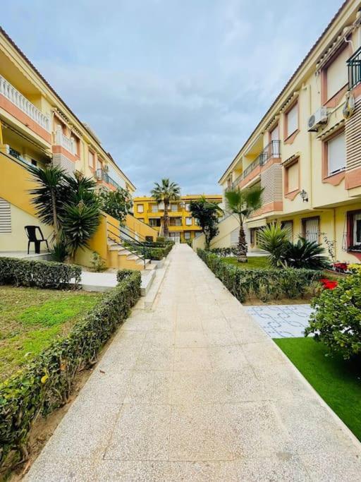 Apartamento En Torrevieja Exterior foto